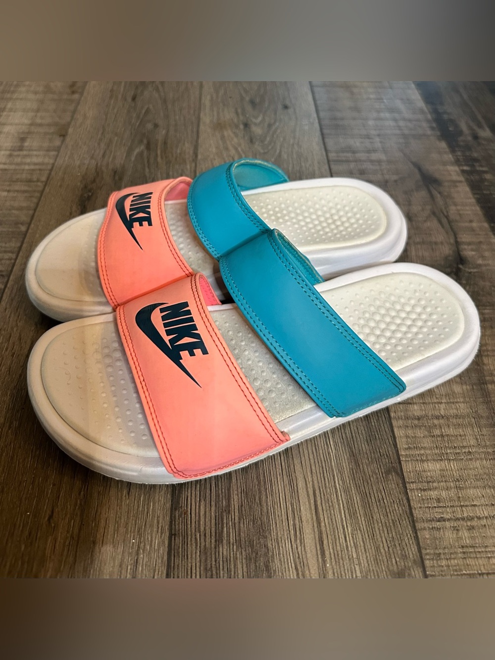 Nike Womens Benassi Duo Ultra Slide Sandals Pink & Blue Size US 8